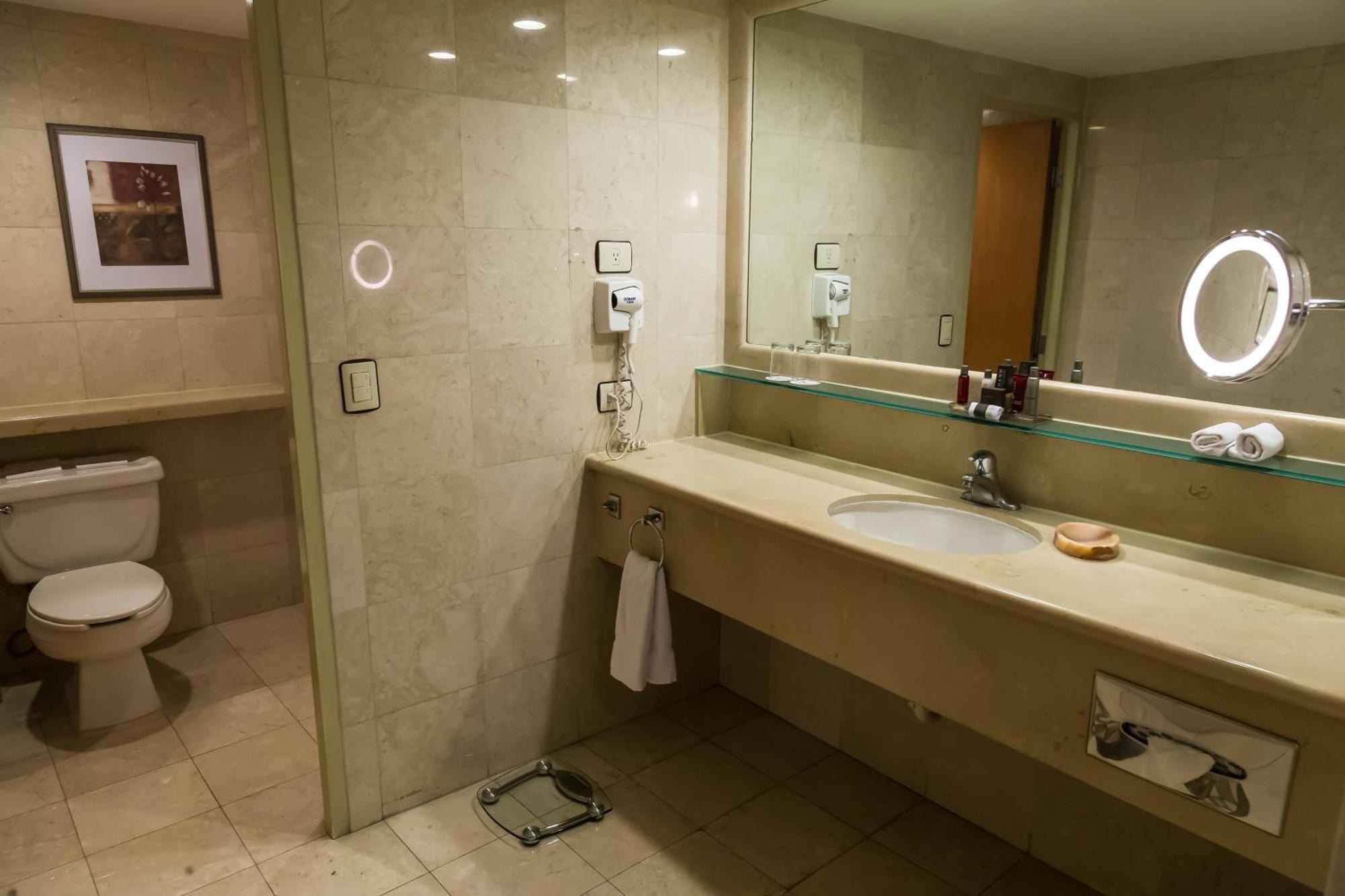 Marriott Tijuana Hotel Bagian luar foto