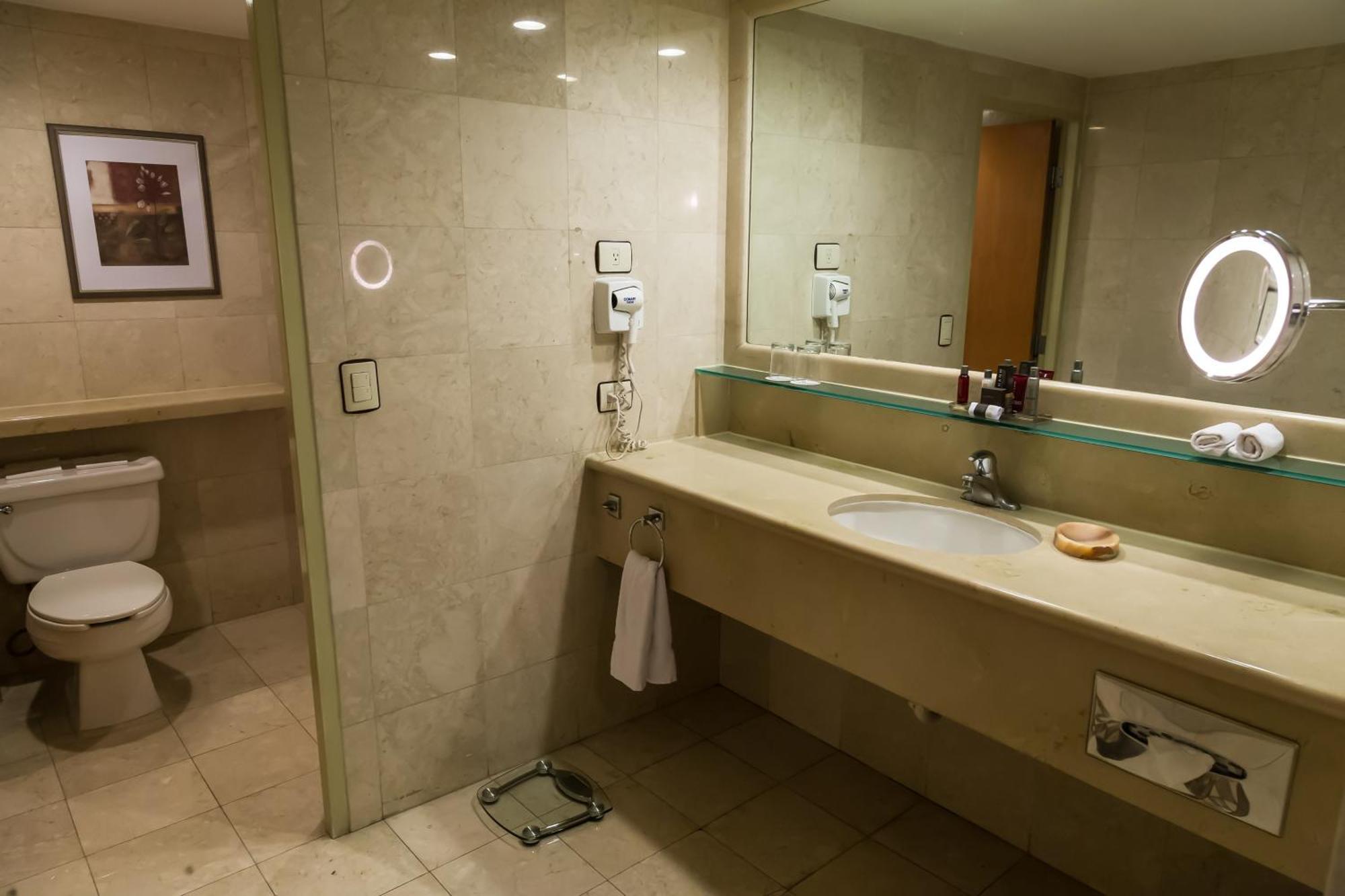 Marriott Tijuana Hotel Bagian luar foto